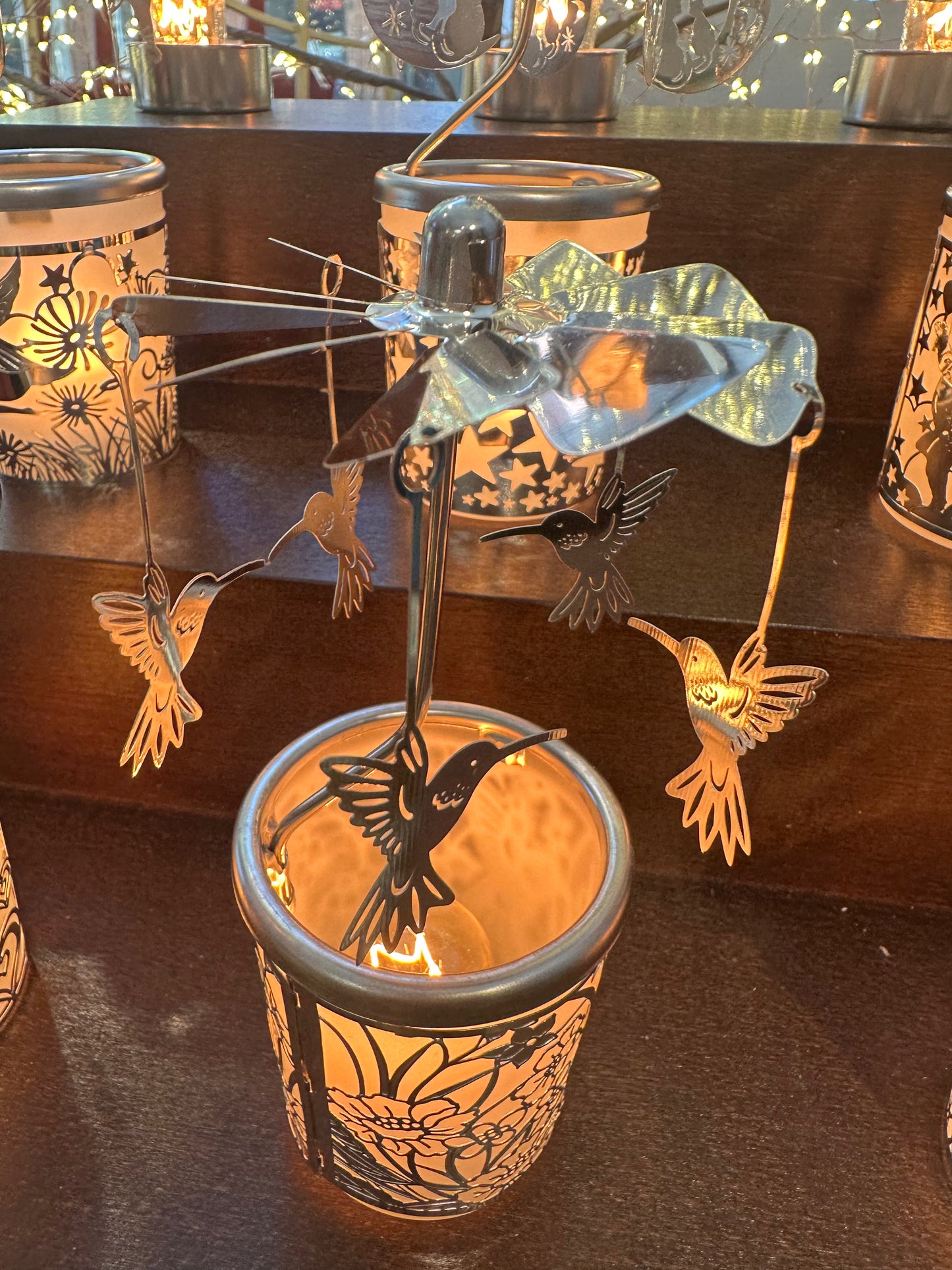 Carousel Pyramid with Glass