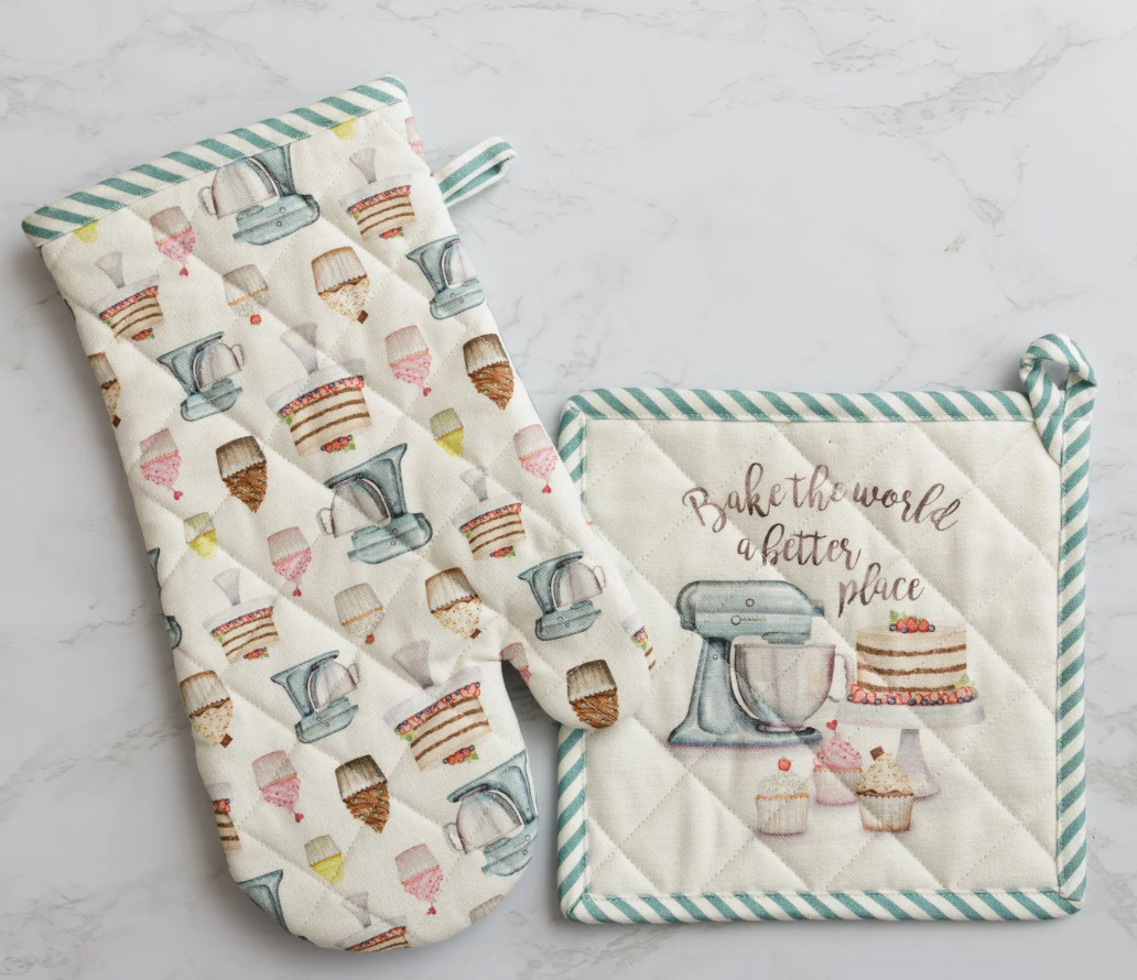 Oven Mitt and Pot Holder - Mixer and Cupcakes