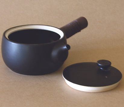 Black Side Handle Tea pot