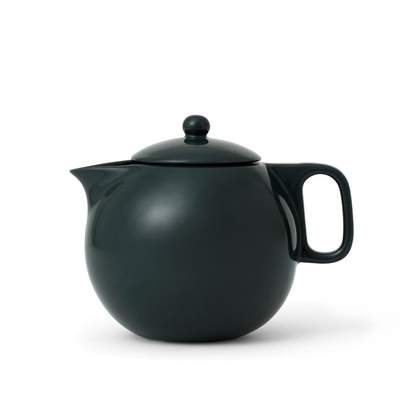 Jaimi™ Porcelain Teapot Large with strainer 1.2 Liter / 40 oz