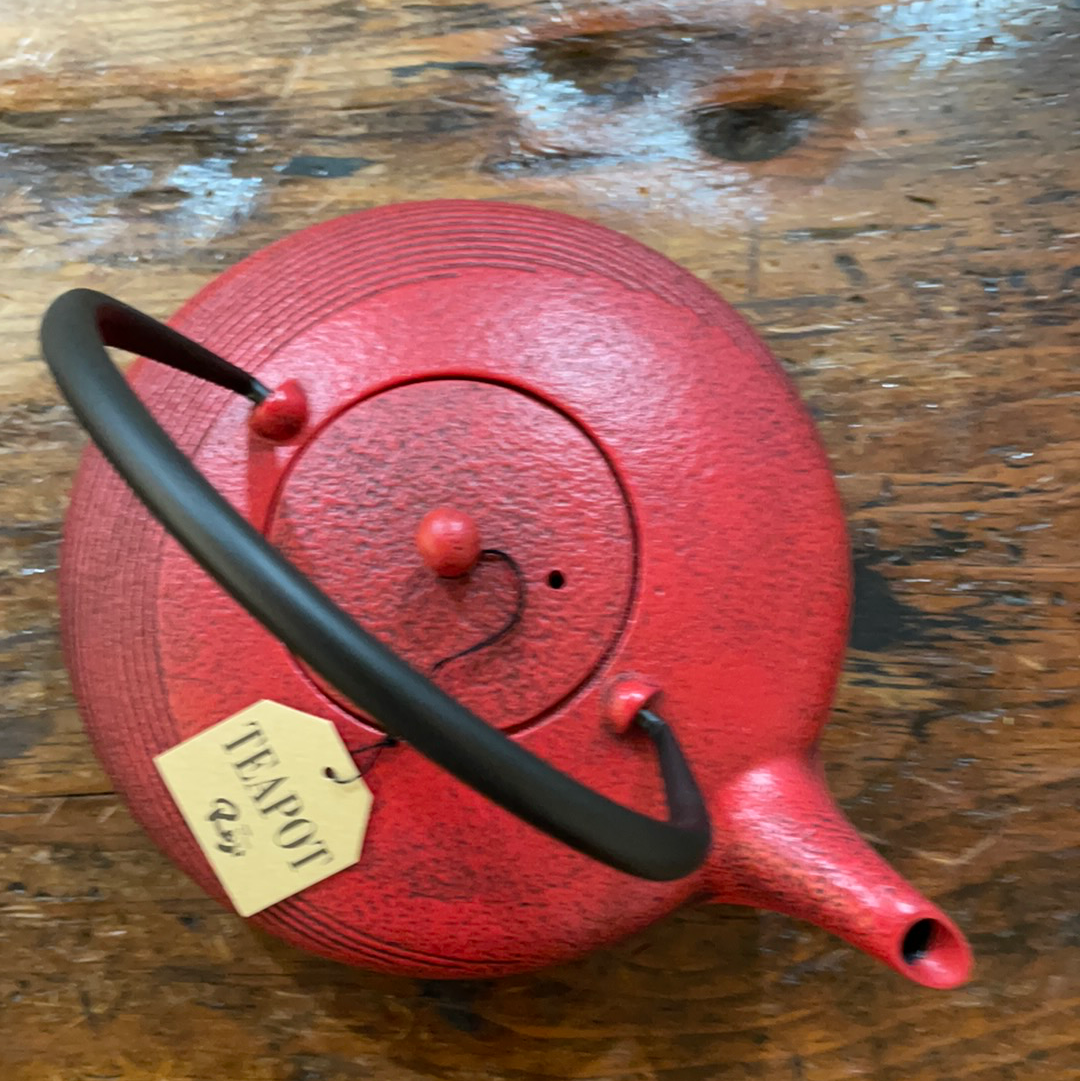 Cast Iron Tea Pot with strainer - Red