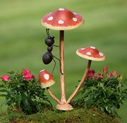 FUNNY ANTS ON MUSHROOM STAKES