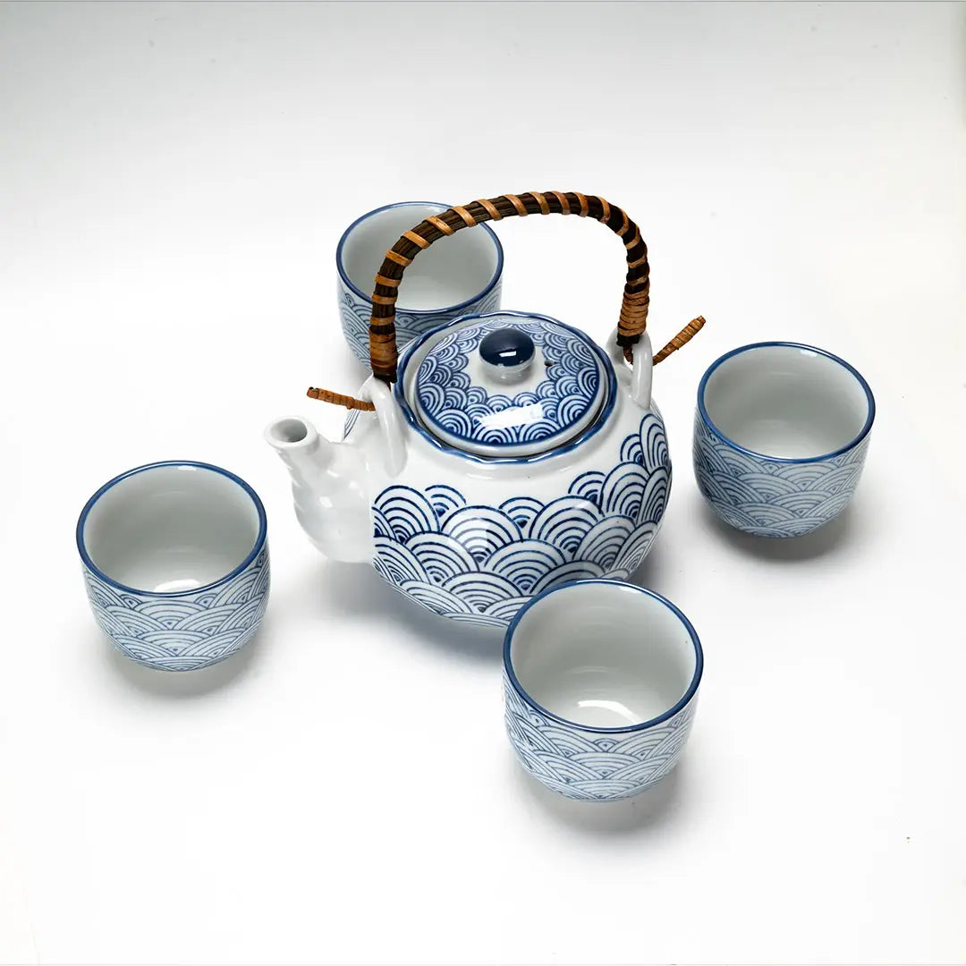 Japanese Seikaiha Waves Tea Set 22oz Tea Pot with 4 Cups