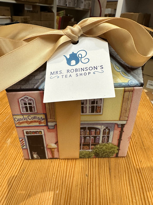 Small House Candy Tin with 10 Caramels and BOW