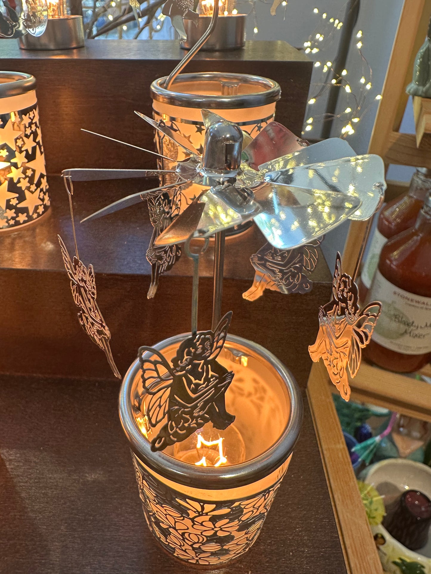 Carousel Pyramid with Glass