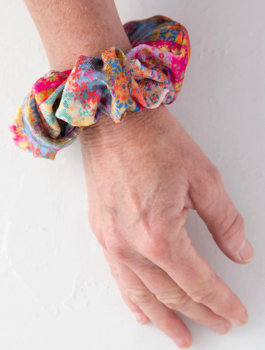 Hideaway Scrunchie - Folk Flower Patchwork