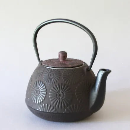 Iron Tea Pot, Chrysanthemum Gray