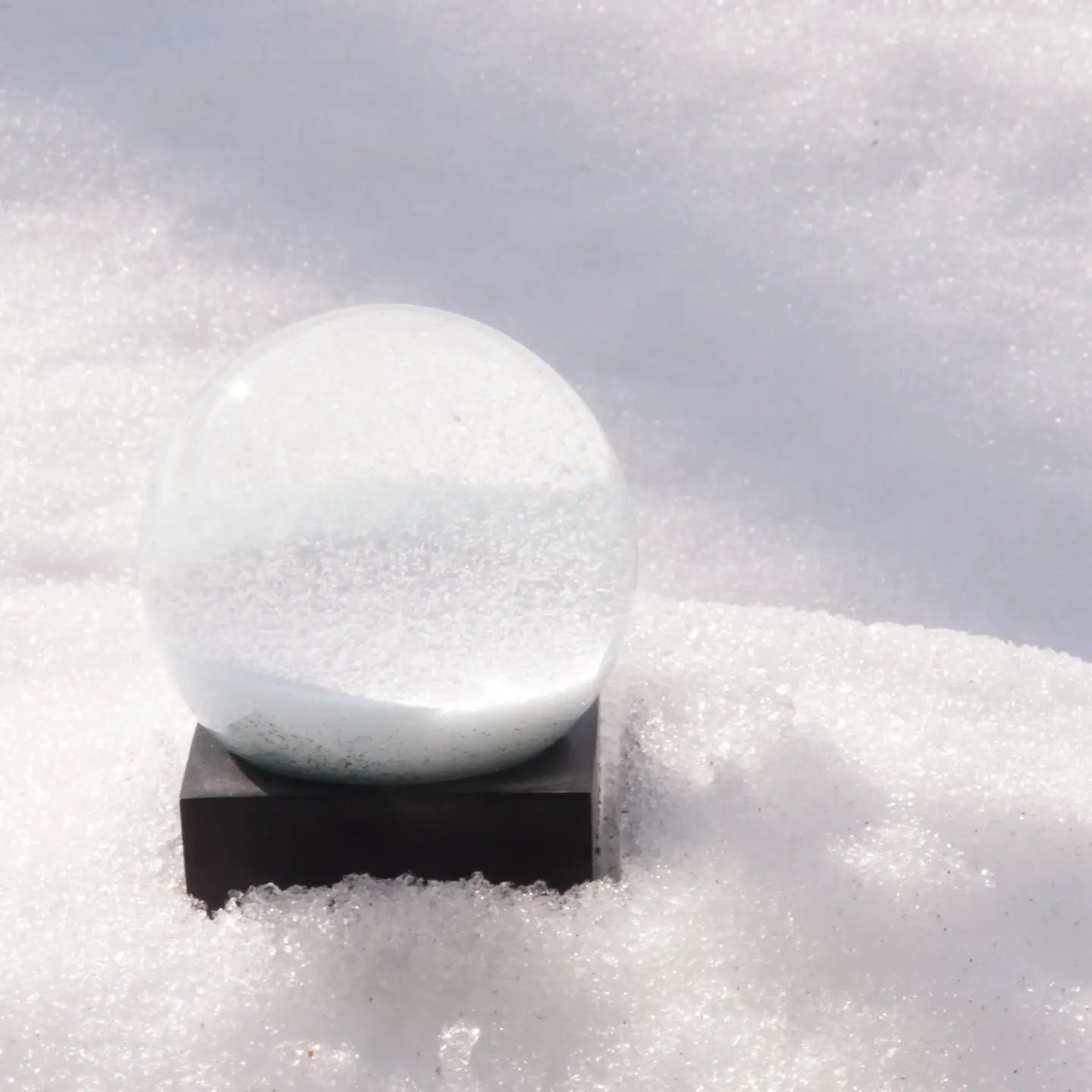 Snowball Snow Globe