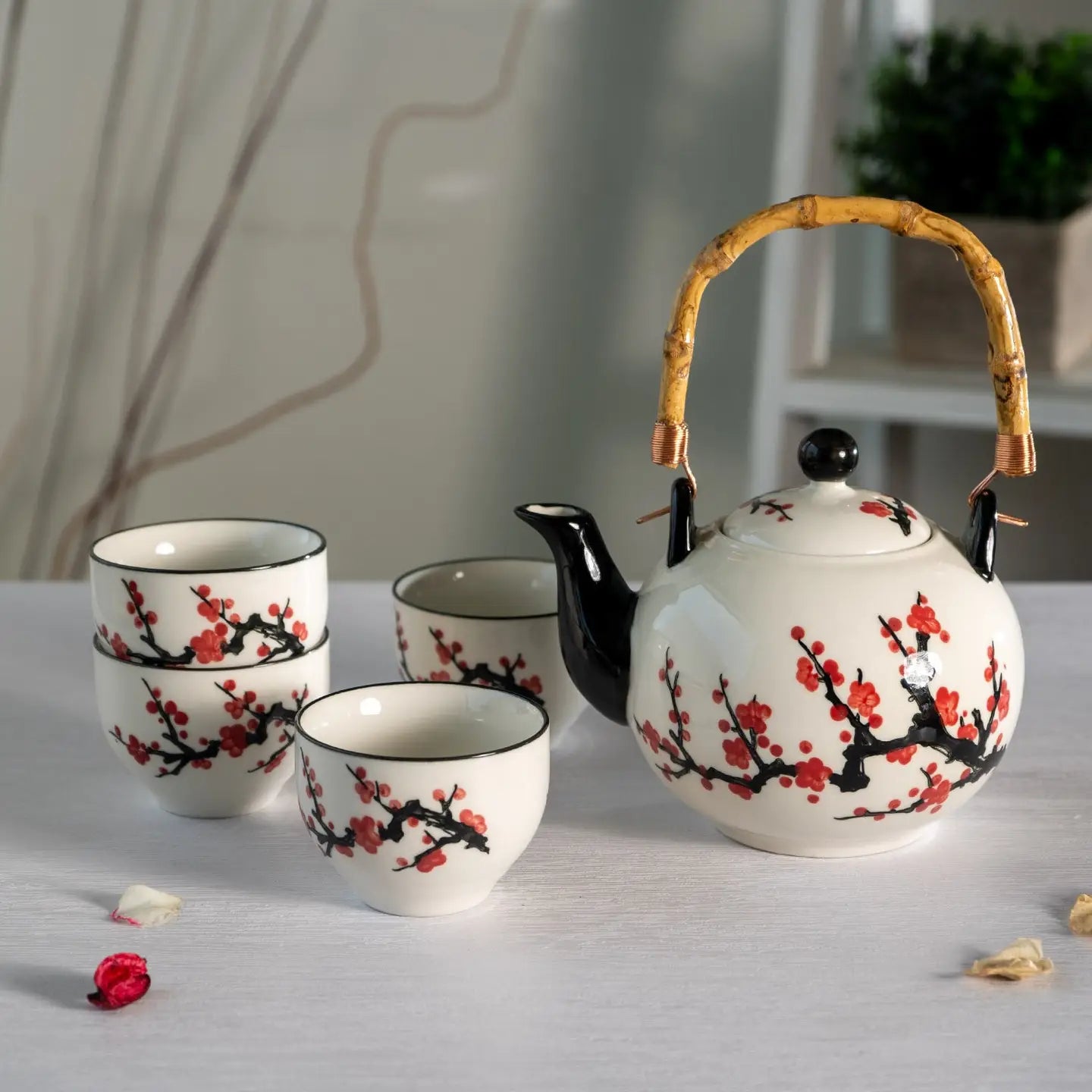 Cherry Blossoms Tea Set 30 oz Tea Pot with 4 Cups