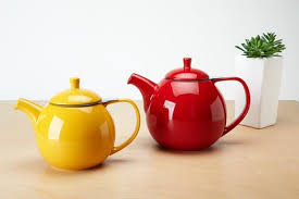 Curve Teapot with Infuser / Strainer 24oz.  ( 10 colors Available )