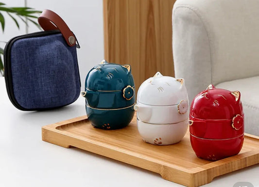 Kitty tea set with a travel case. WHITE