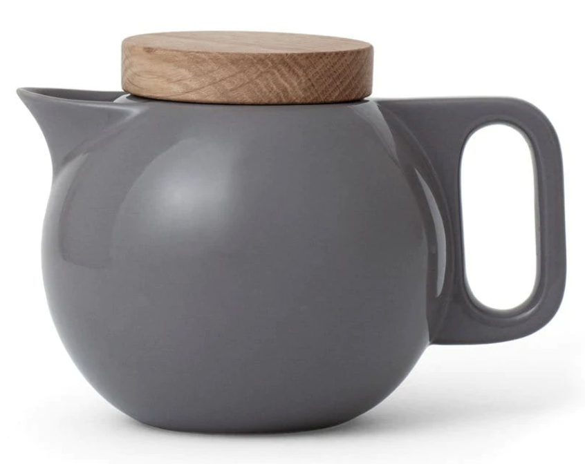 Jaimi™ Porcelain Teapot Small with strainer .65 Liter / 22 oz