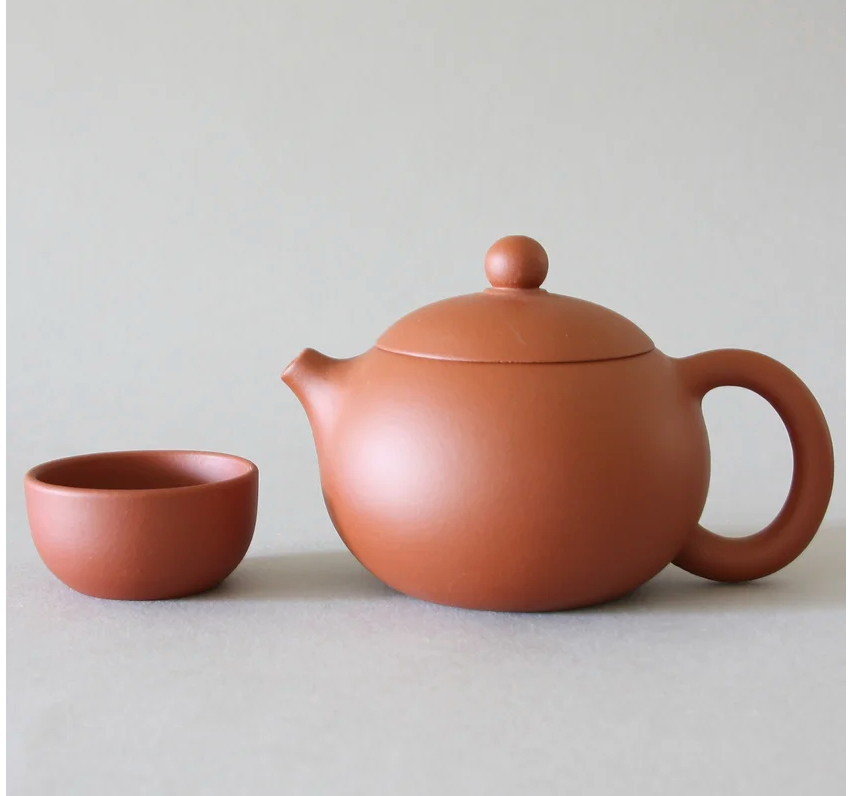 Yixing Round Red Tea Pot & 2 Cups (M)