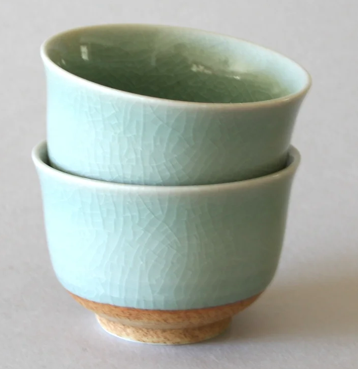 Celadon Cups, Round