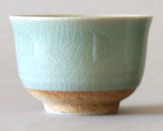Celadon Cups, Round