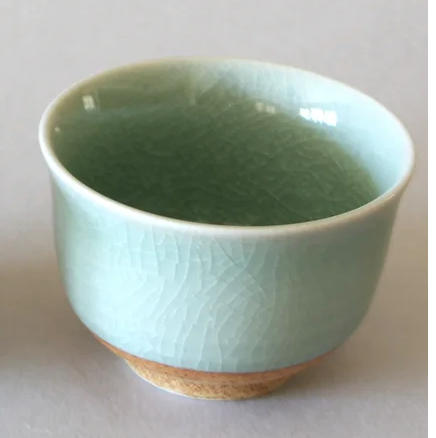 Celadon Cups, Round