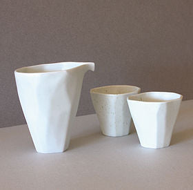 Open Sake Set (Bottle/ 2 Cups) - White