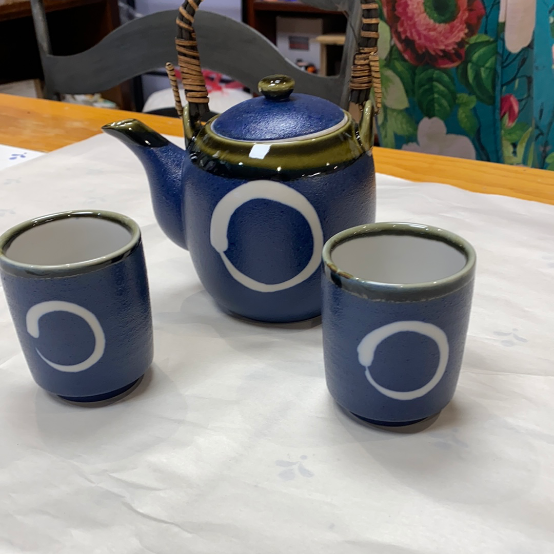 Blue w/ White Circle Tea Set 3 piece bamboo handle