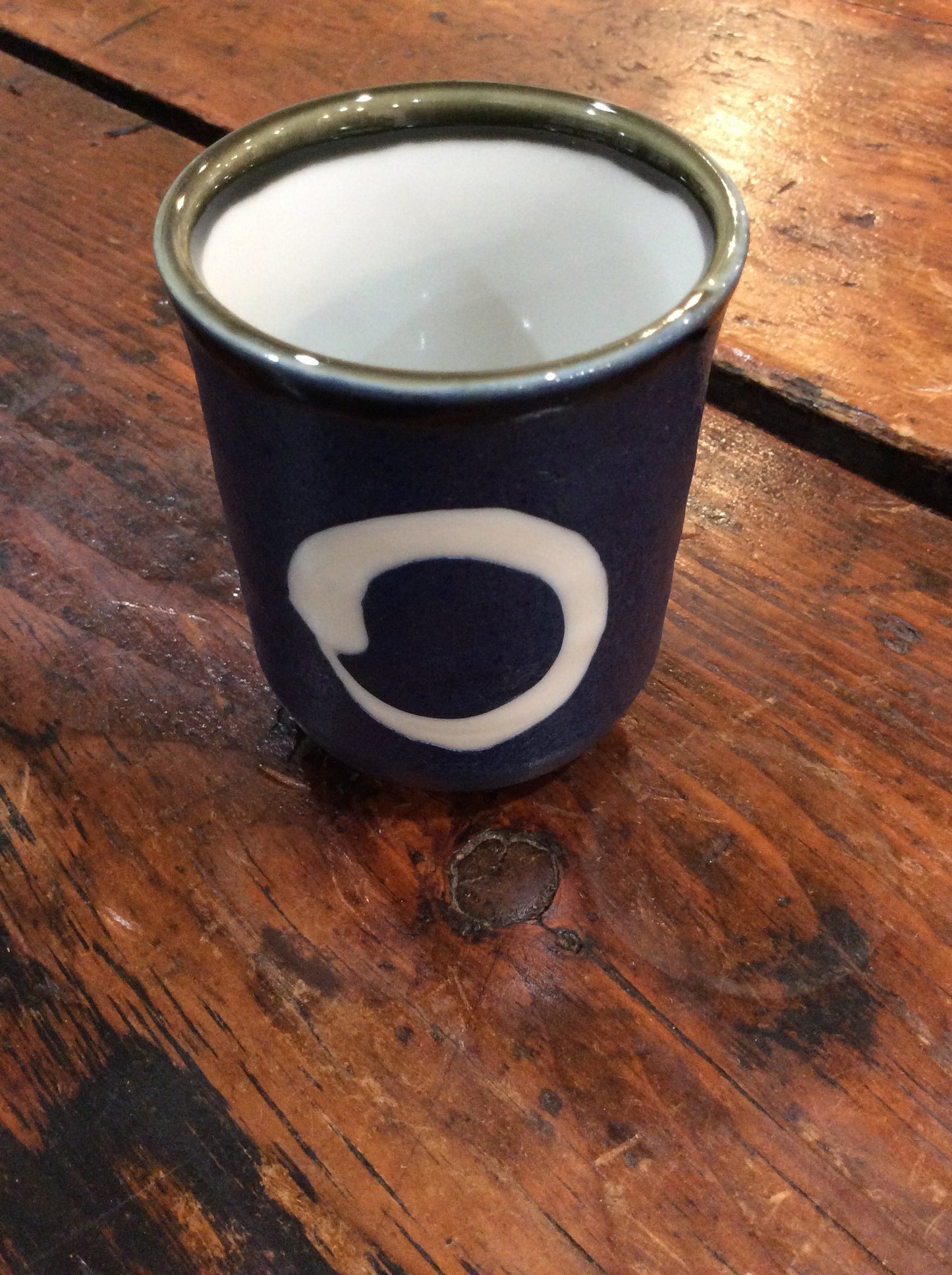 White Swirl Blue Tea Cup - Kotobuki